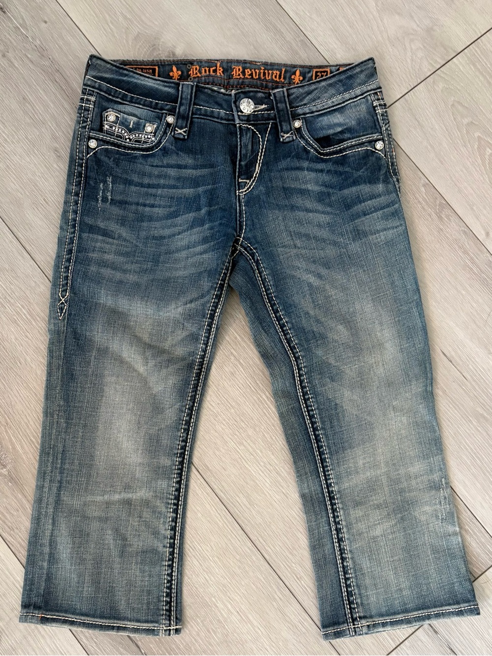 Vintage Y2K Rock Revival jeweled Low Rise Sora Carpri Jeans